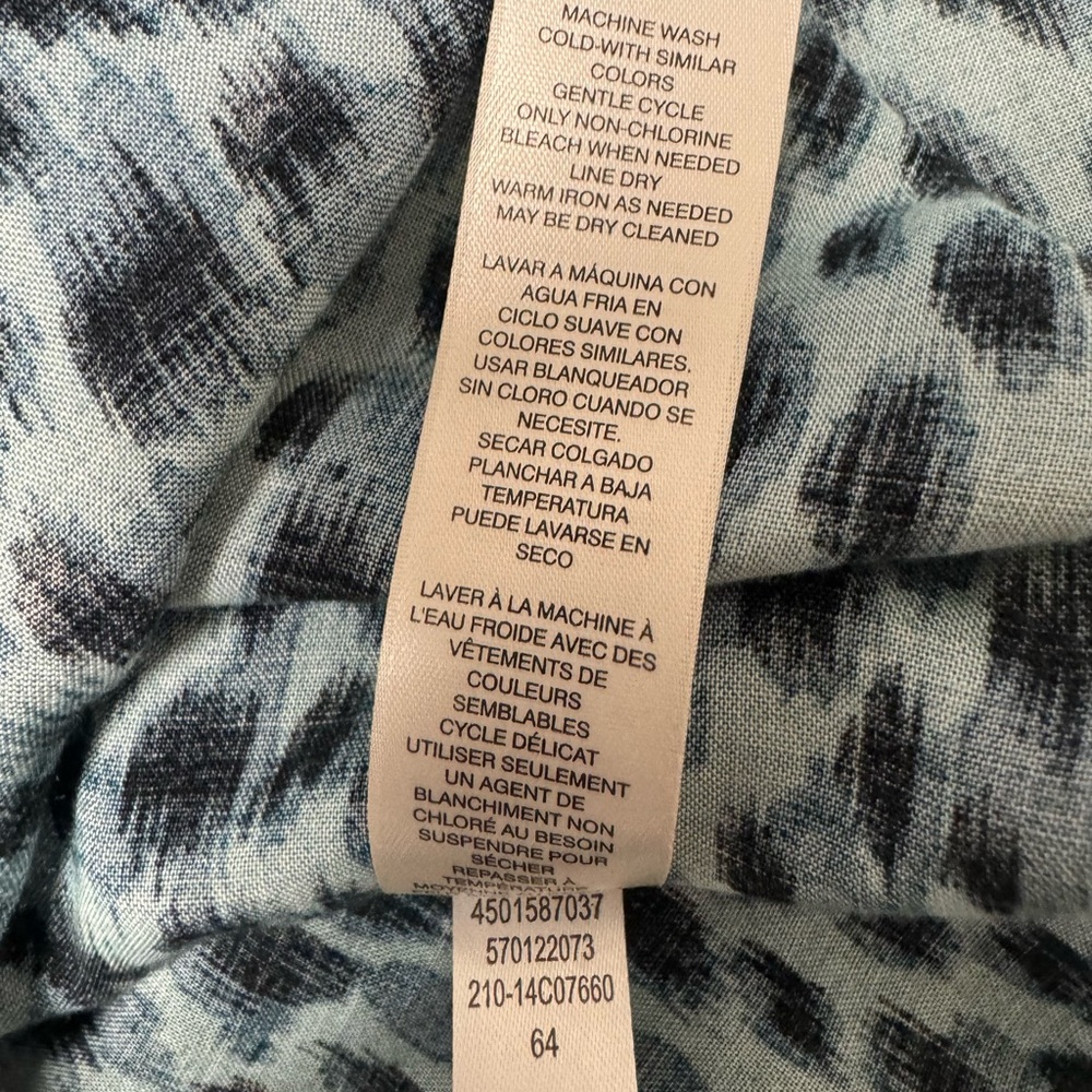 Chico's Fashionista Teal and Black Button-Down Long Sleeve Shirt Size 1 (Medium) - Picture 10 of 10